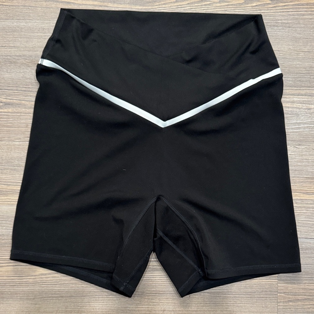 Vitality Daydream V Volley Short - Midnight Contrast